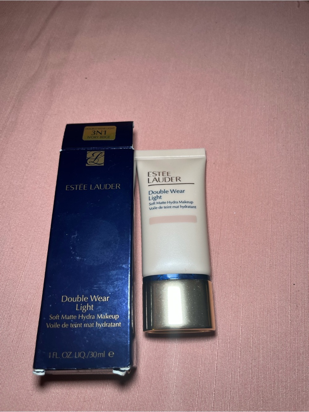 Estee Lauder Double Wear Light Foundation - 3N1